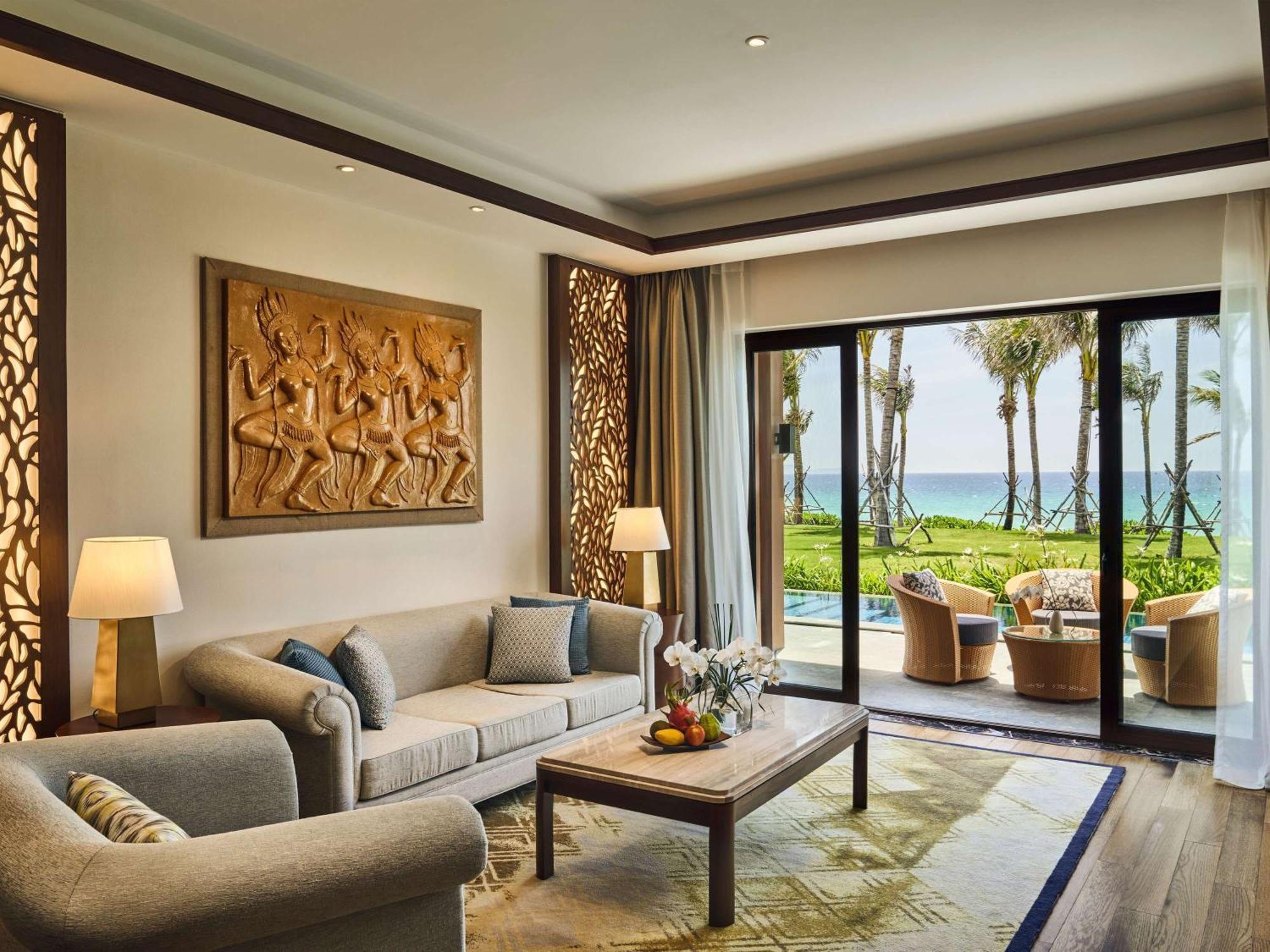 Mövenpick Resort 5*