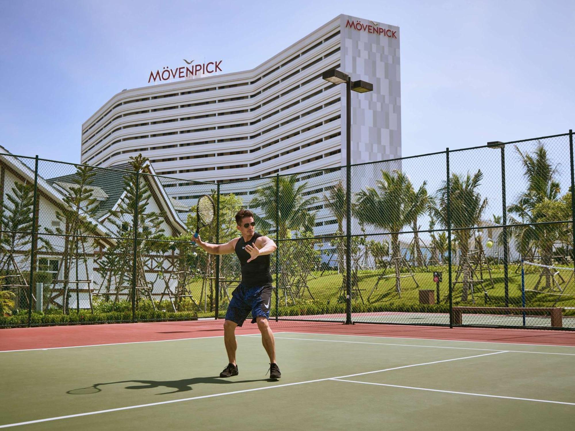 Moevenpick Resort