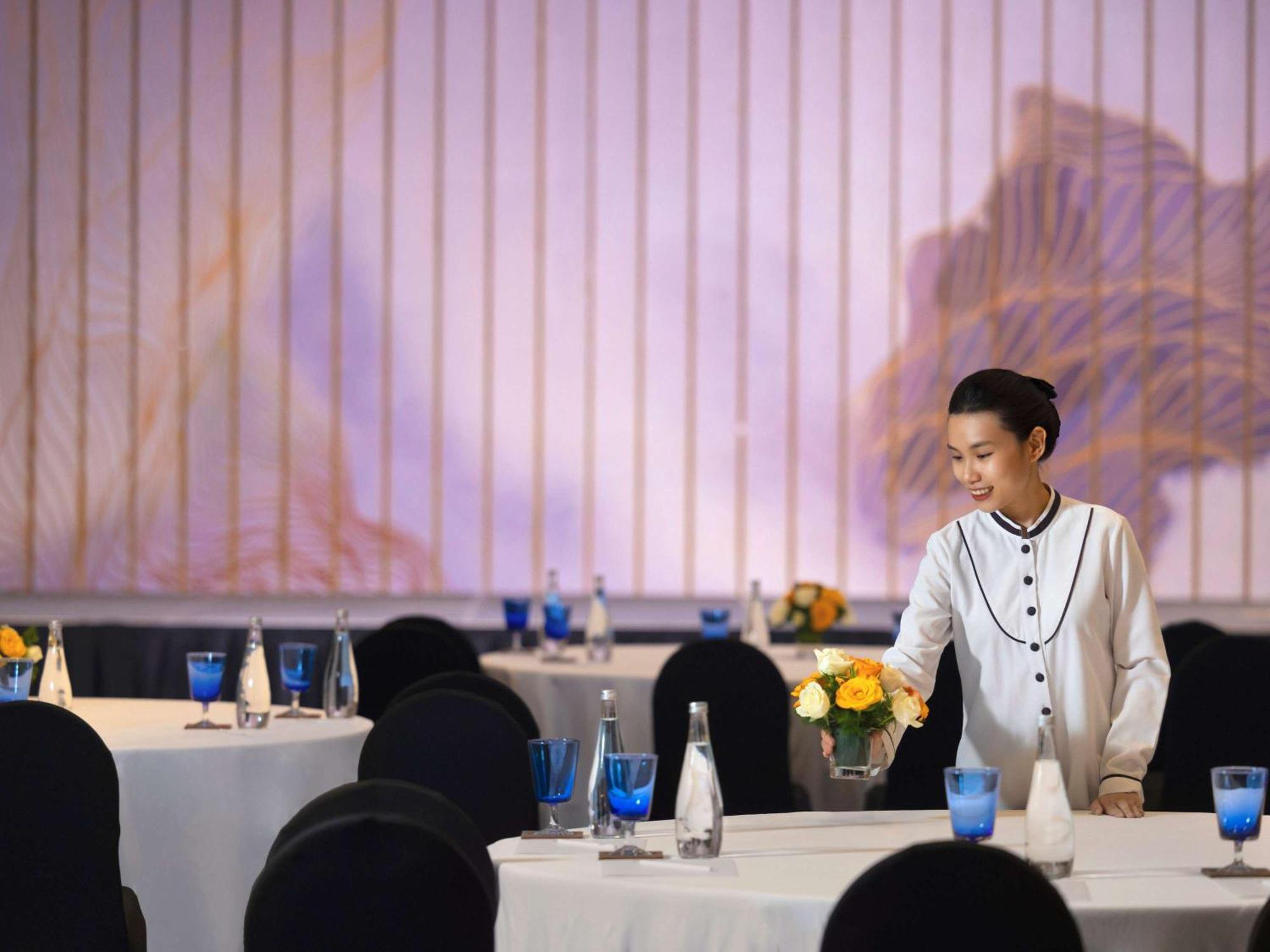 Moevenpick Resort 5*