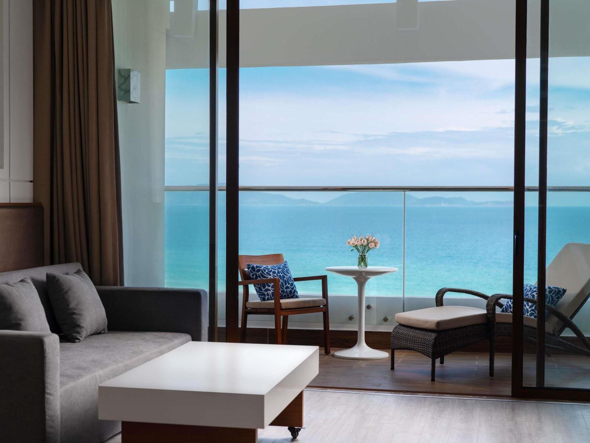 Moevenpick 5* Cam Ranh